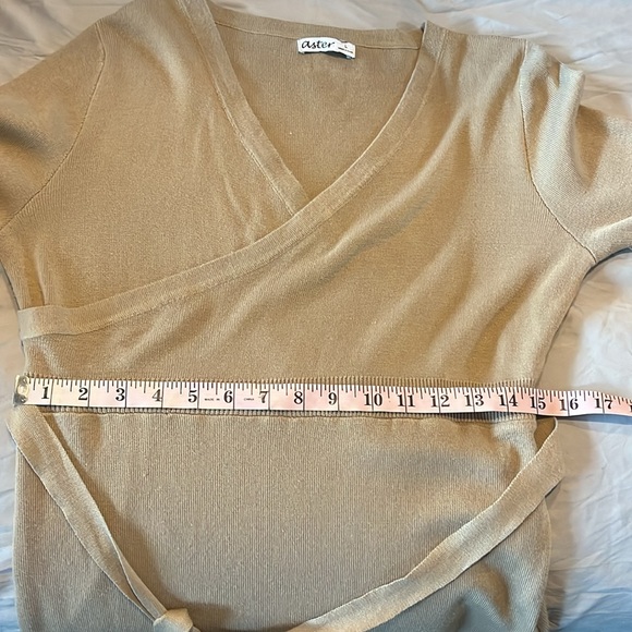 Aster Women’s Tan Surplice Lightweight Knit Sweater Dress size large - Picture 9 of 13